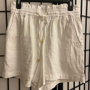 INC International Concepts High Waist White Shorts Medium